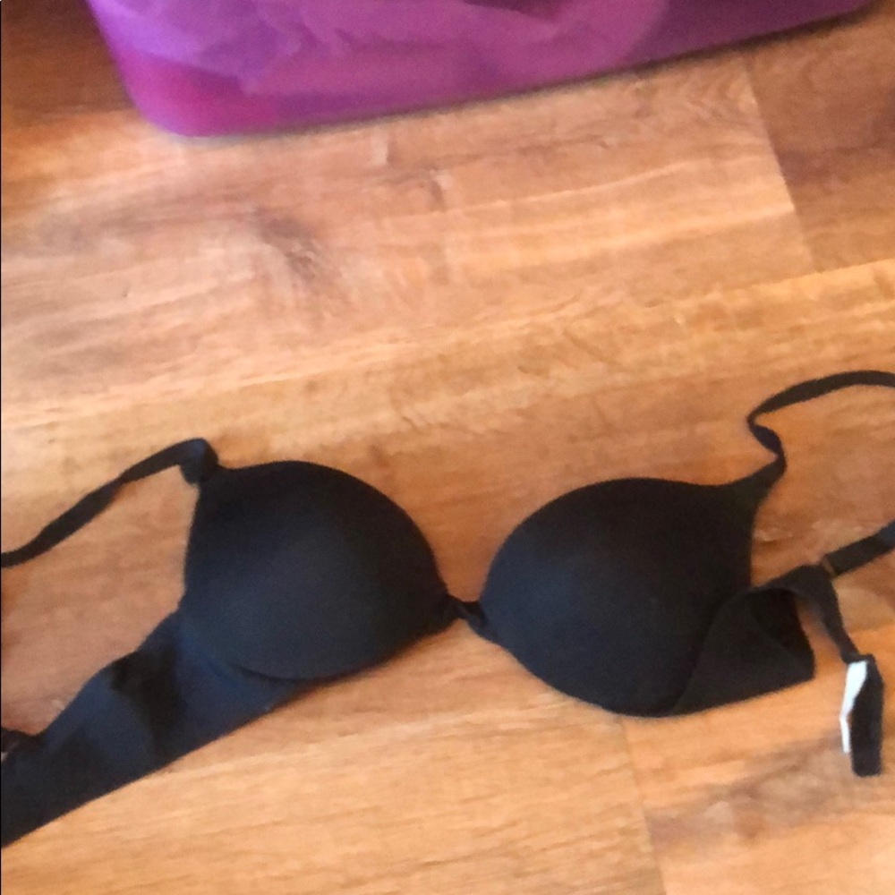 Victoria’s Secret Like push up black bra
